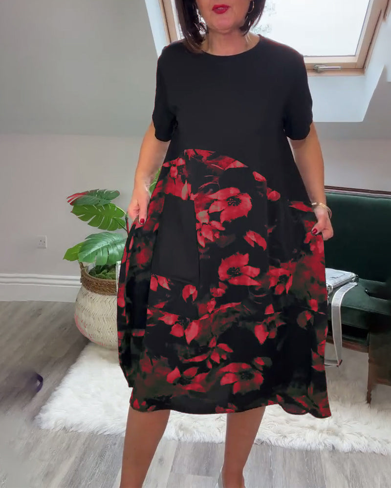 Ada | Patchworkjurk met Ronde Halslijn en Bloemenprint