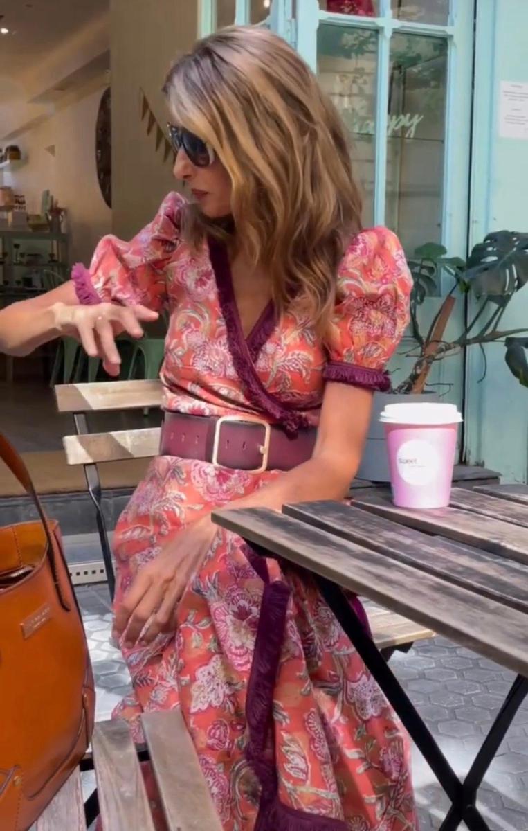 Saskia | Elegante Roze Maxi-jurk met Korte Mouwen