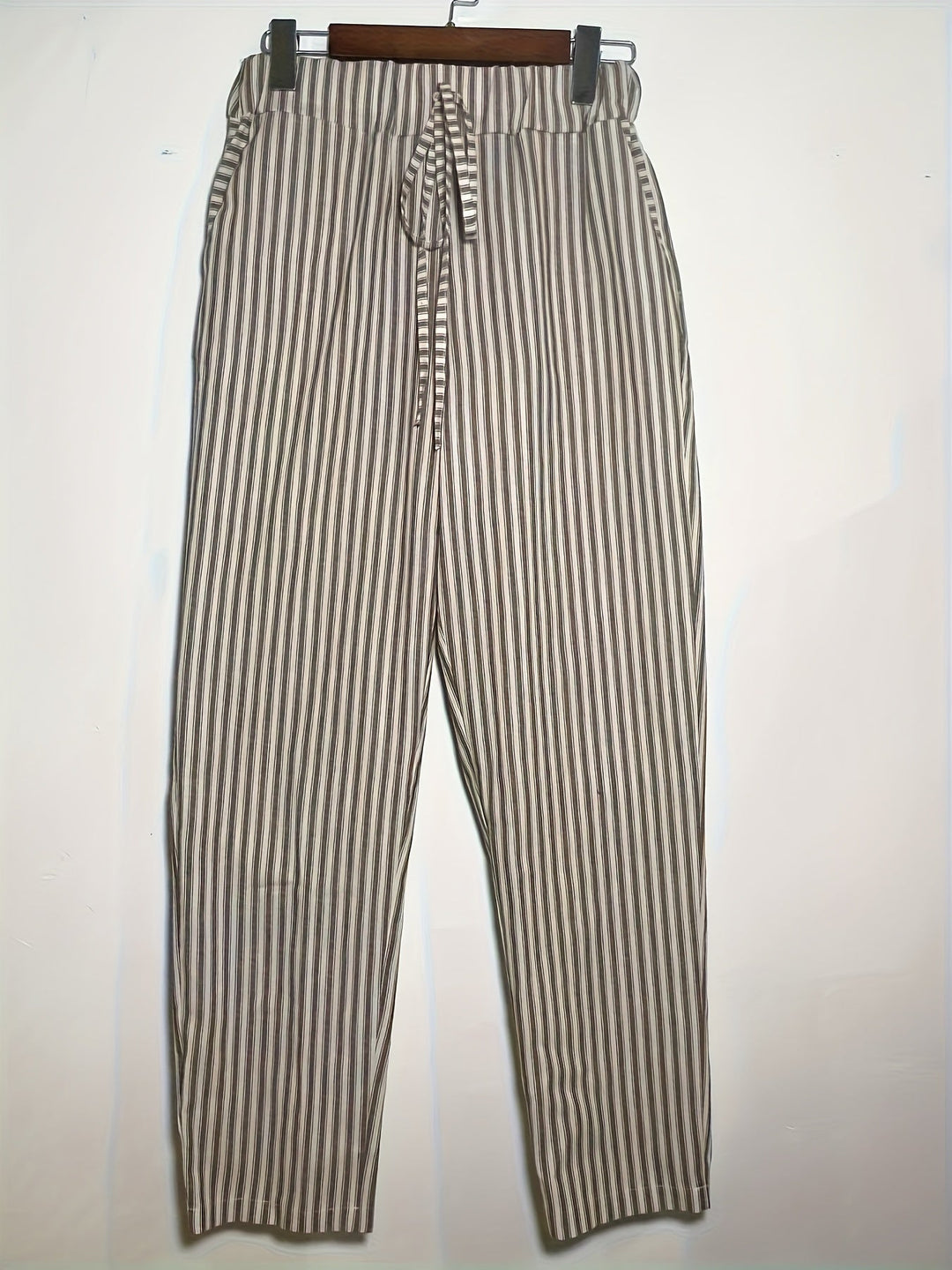 Eefje | Lichtgewicht Vrijetijdsbroek met Hoge Taille en Wijde Pijpen