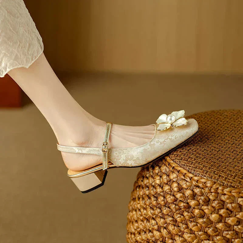 Eloise | Elegante Damesschoen met Bloemdetail