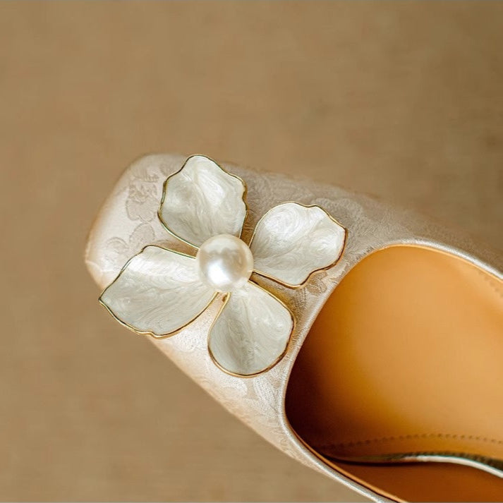 Eloise | Elegante Damesschoen met Bloemdetail