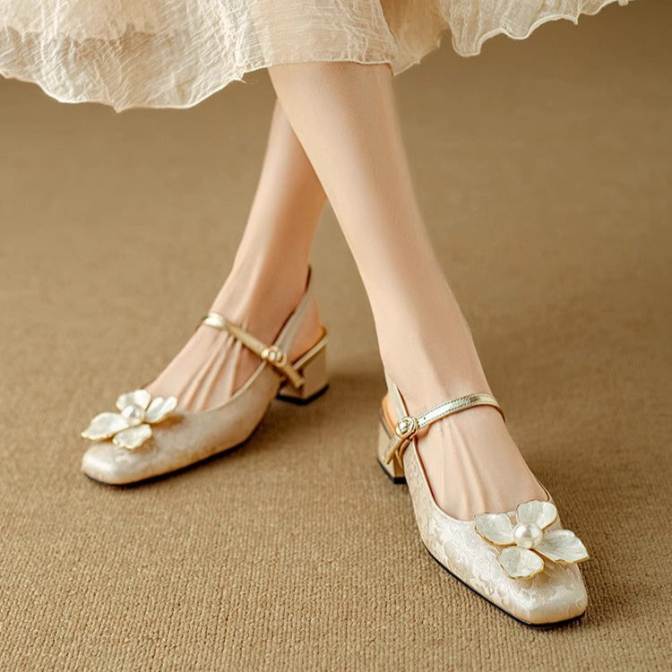 Eloise | Elegante Damesschoen met Bloemdetail