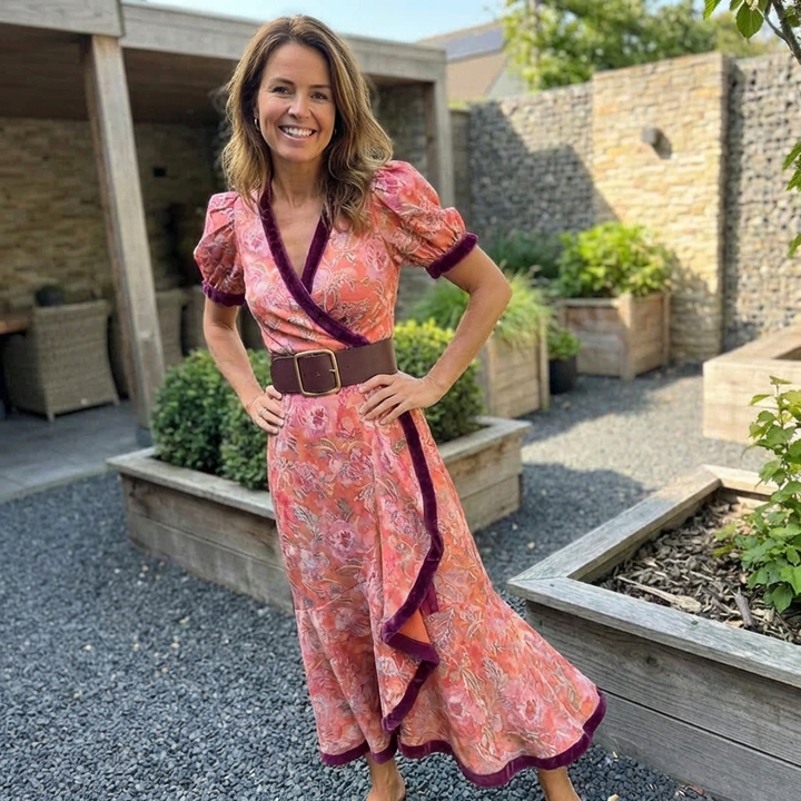 Saskia | Elegante Roze Maxi-jurk met Korte Mouwen